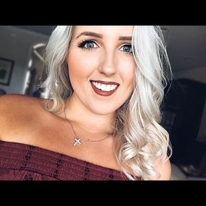 Meet your Posher, Courtney